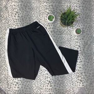 Cropped Reebok Trainers